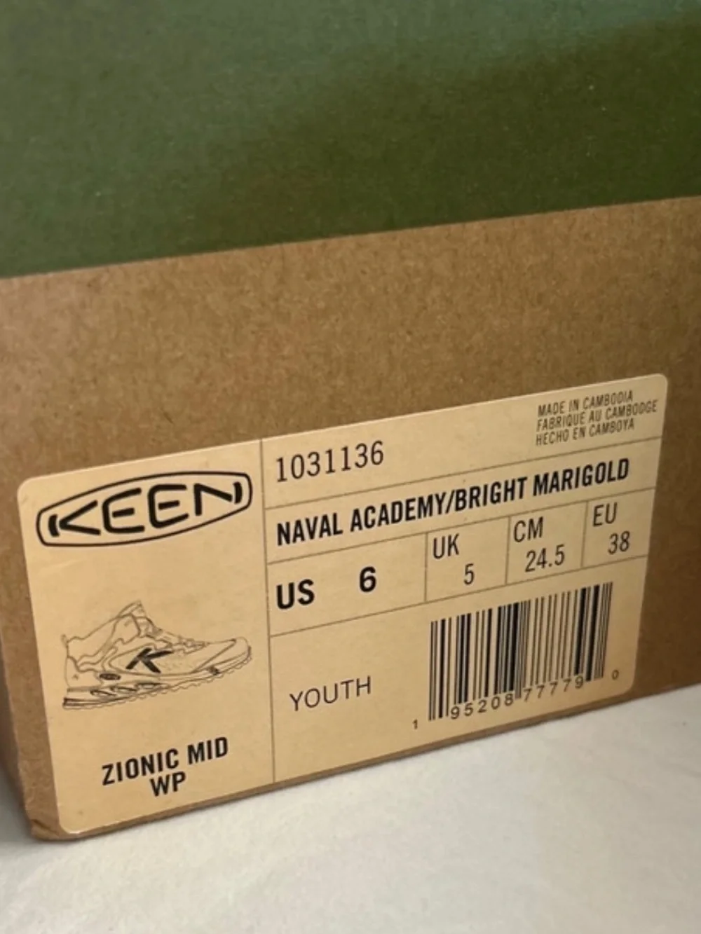 KEEN Zionic Mid Waterproof Hiking Boots Youth 6 NWT